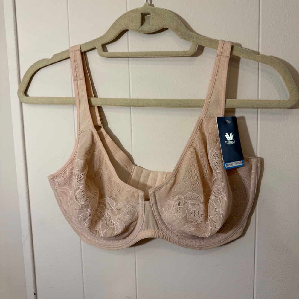 Wacoal Lace Underwire Bra NWT - Beige - size 36DDD